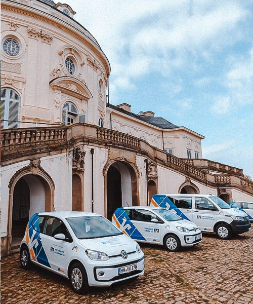 Übergabe der 117 VRmobile für Baden-Württemberg auf Schloß Solitude